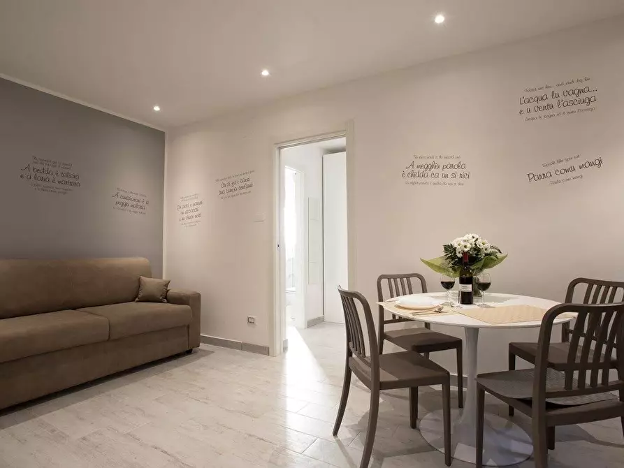 Immagine 1 di Appartamento in vendita  in Vicolo Palmentieri 12 a Palermo