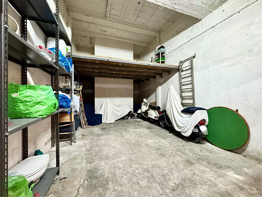 Immagine 2 di Box auto in vendita  in Via Liberta' 54/A a Palermo