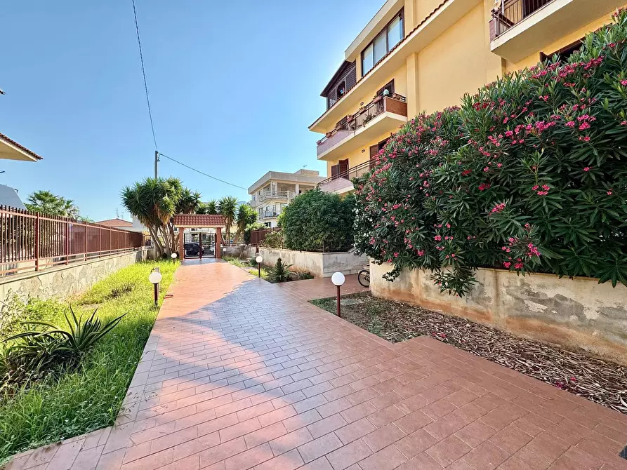 Immagine 18 di Appartamento in vendita  in Via Salvatore Quasimodo 14 a Terrasini