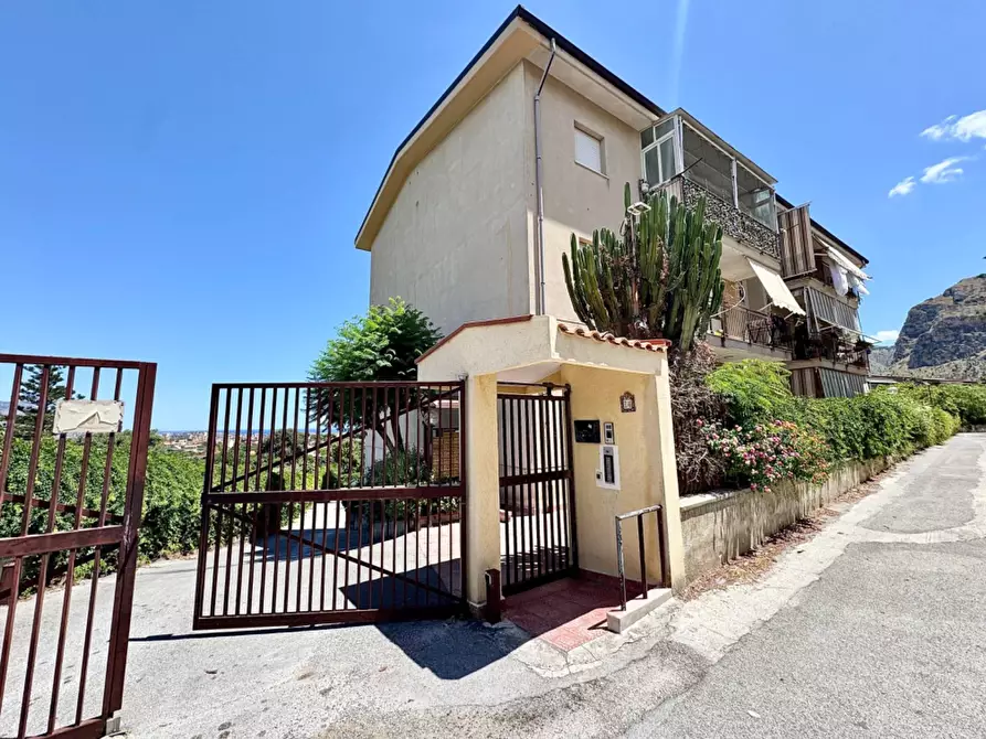 Immagine 1 di Appartamento in vendita  in Via San Benedetto Il Moro 14 a Palermo