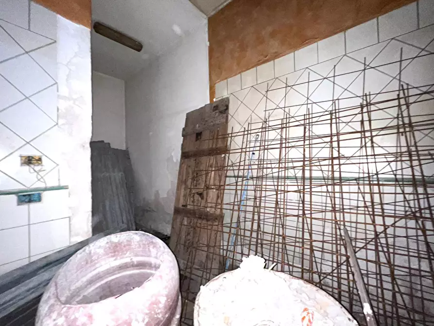 Immagine 6 di Locale commerciale in vendita  in Via porta di castro 36 a Palermo