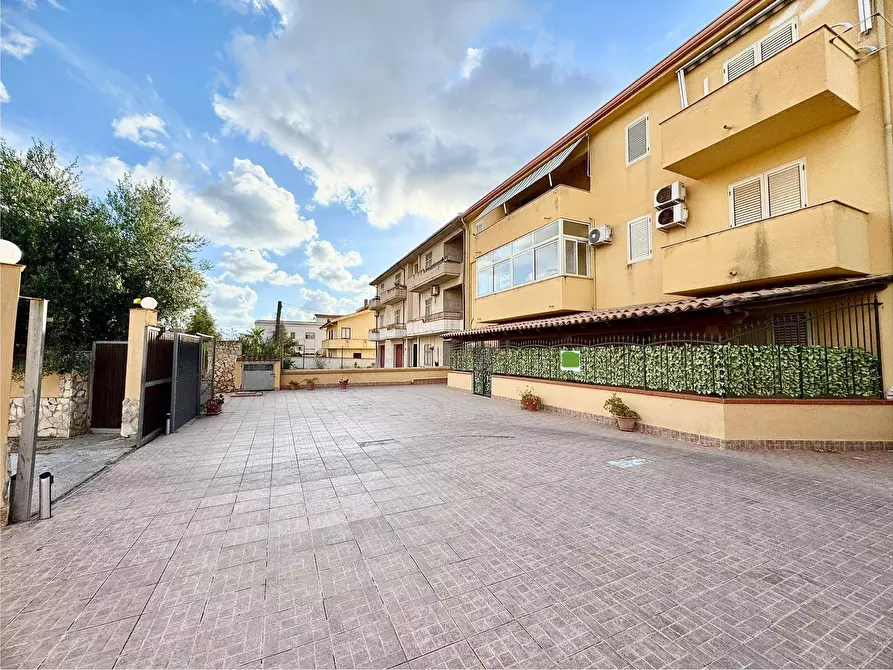 Immagine 2 di Appartamento in vendita  in Via Mario Rapisardi a Capaci