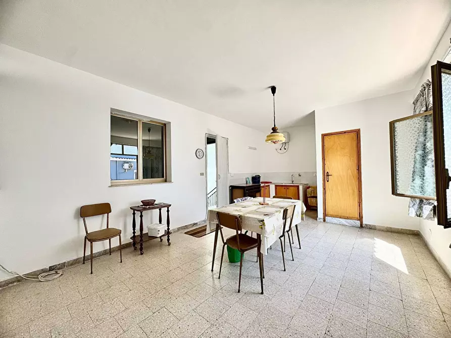 Immagine 11 di Appartamento in vendita  in Via Galileo Galilei 119 a Balestrate