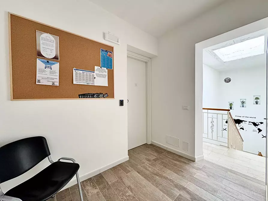 Immagine 23 di Appartamento in vendita  in Via Santa Rosalia 129 a Terrasini