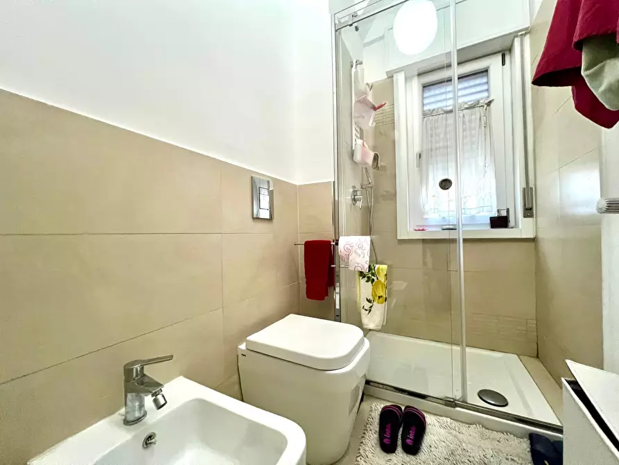 Immagine 11 di Appartamento in vendita  in Via Ippolito Nievo 14 a Palermo