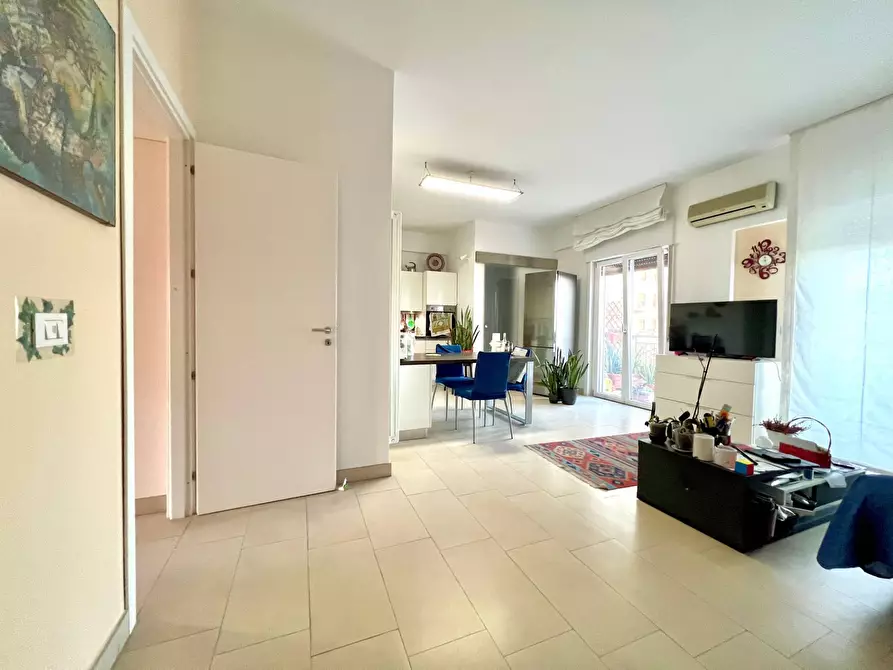 Immagine 10 di Appartamento in vendita  in Via Ippolito Nievo 14 a Palermo