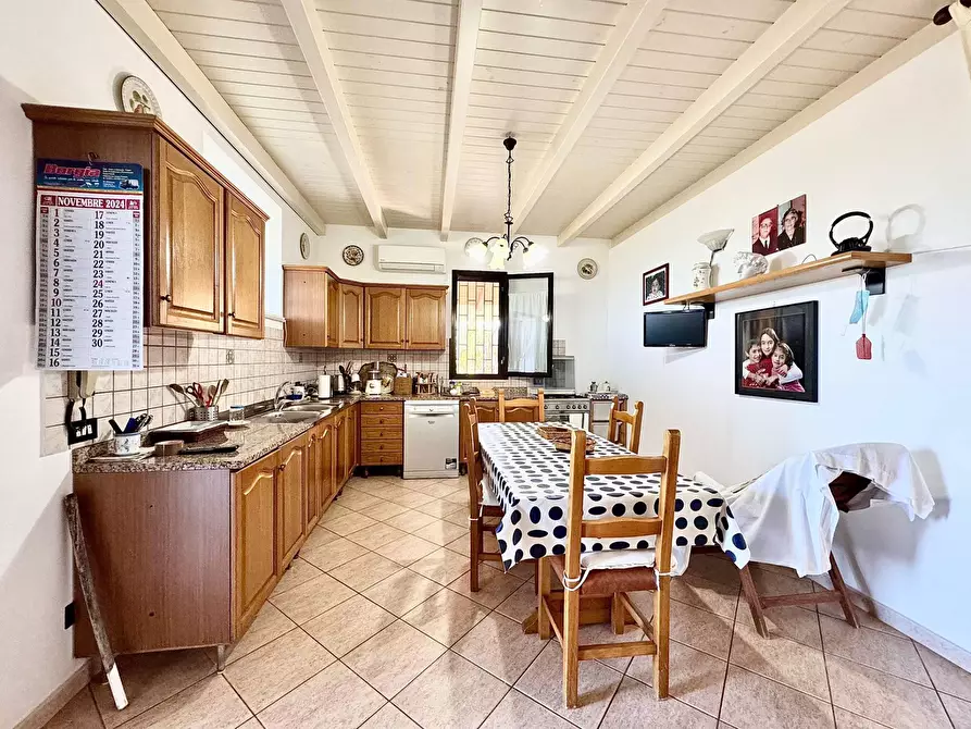 Immagine 24 di Villa in vendita  in Contrada Bosco Falconeria a Partinico