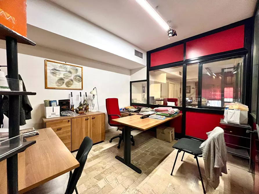 Immagine 4 di Locale commerciale in affitto  in VIA SAN GIOVANNI DI DIO 13 a Palermo