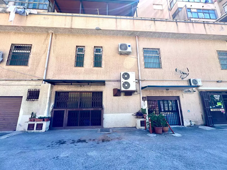 Immagine 14 di Locale commerciale in affitto  in VIA SAN GIOVANNI DI DIO 13 a Palermo