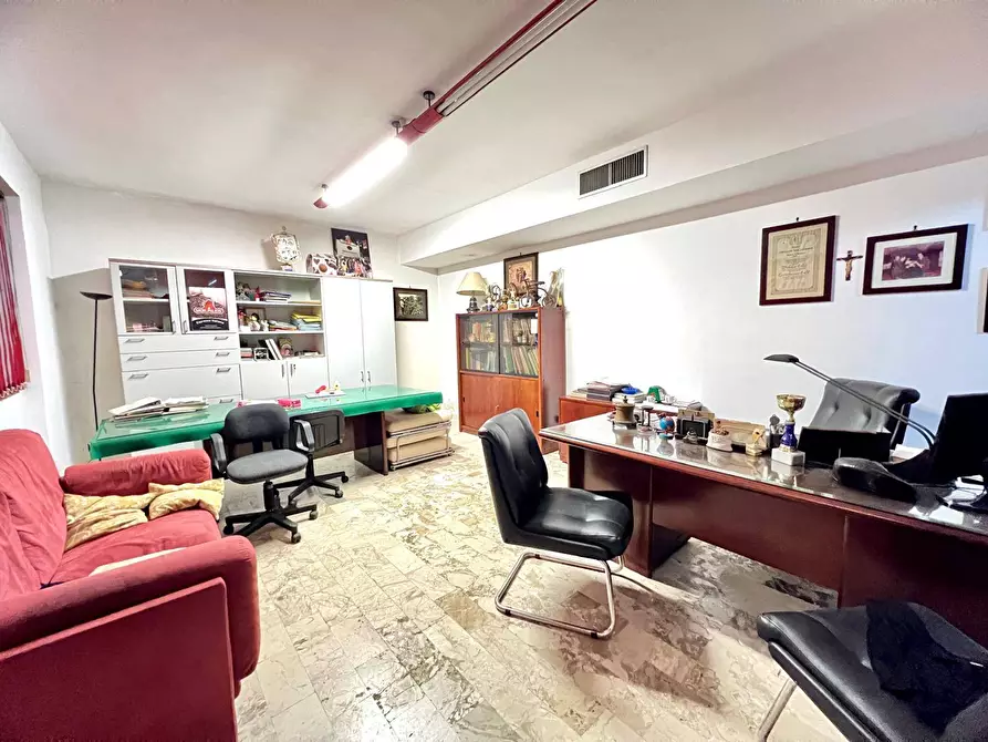 Immagine 15 di Locale commerciale in affitto  in VIA SAN GIOVANNI DI DIO 13 a Palermo