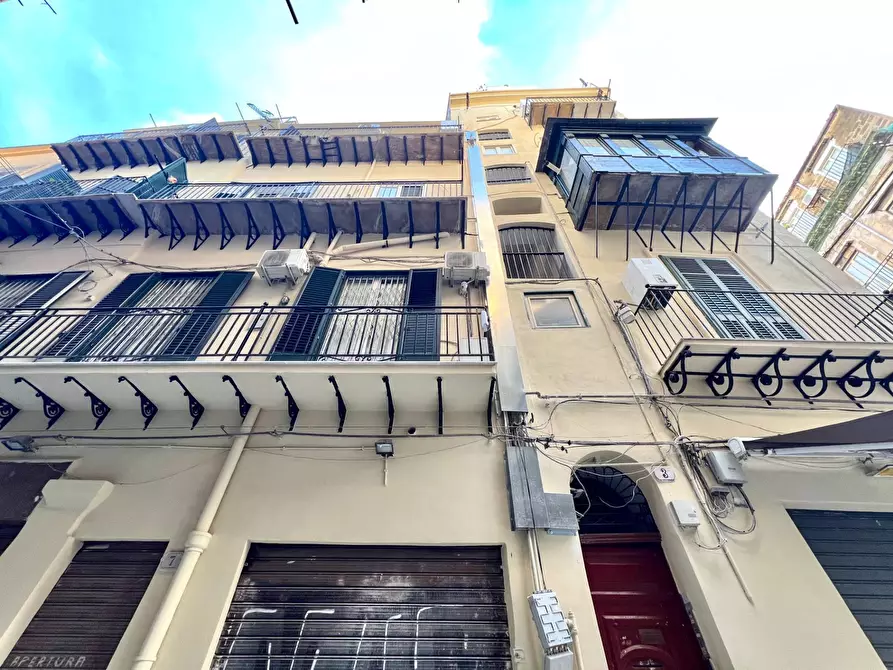 Immagine 33 di Appartamento in vendita  in Via della Loggia 3 a Palermo