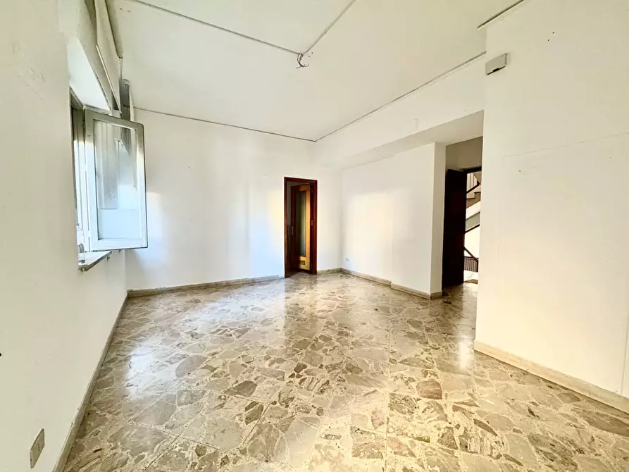 Immagine 11 di Appartamento in vendita  in via sciuti 6 a Palermo