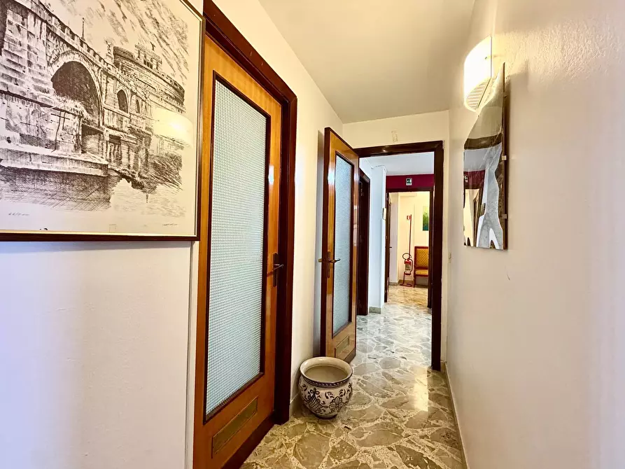 Immagine 10 di Appartamento in vendita  in via sciuti 6 a Palermo