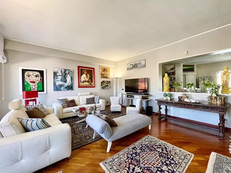 Immagine 3 di Appartamento in vendita  in via antonio pacinotti 64 a Palermo