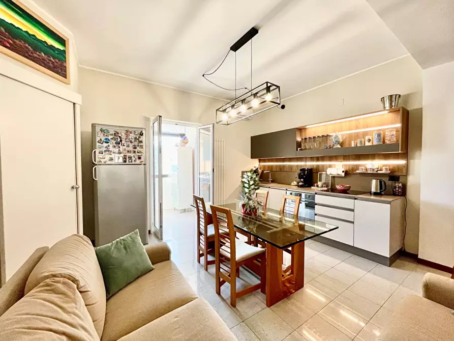 Immagine 9 di Appartamento in vendita  in via antonio pacinotti 64 a Palermo