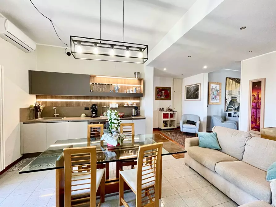 Immagine 11 di Appartamento in vendita  in via antonio pacinotti 64 a Palermo