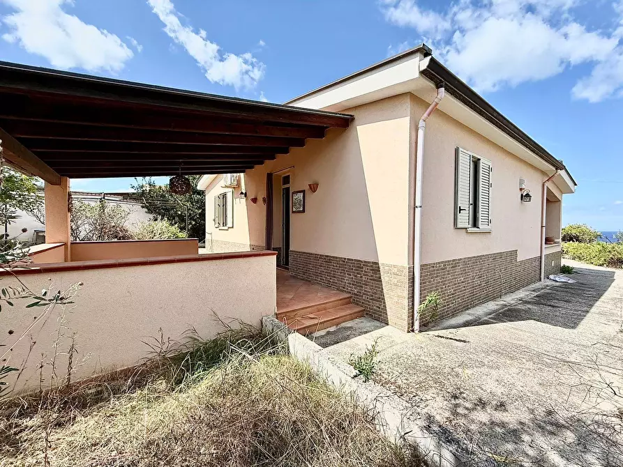 Immagine 25 di Villa in vendita  in Contrada Pantalina a Capaci