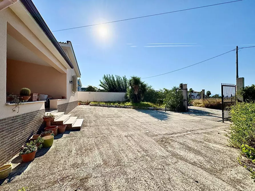 Immagine 3 di Villa in vendita  in Contrada Pantalina a Capaci