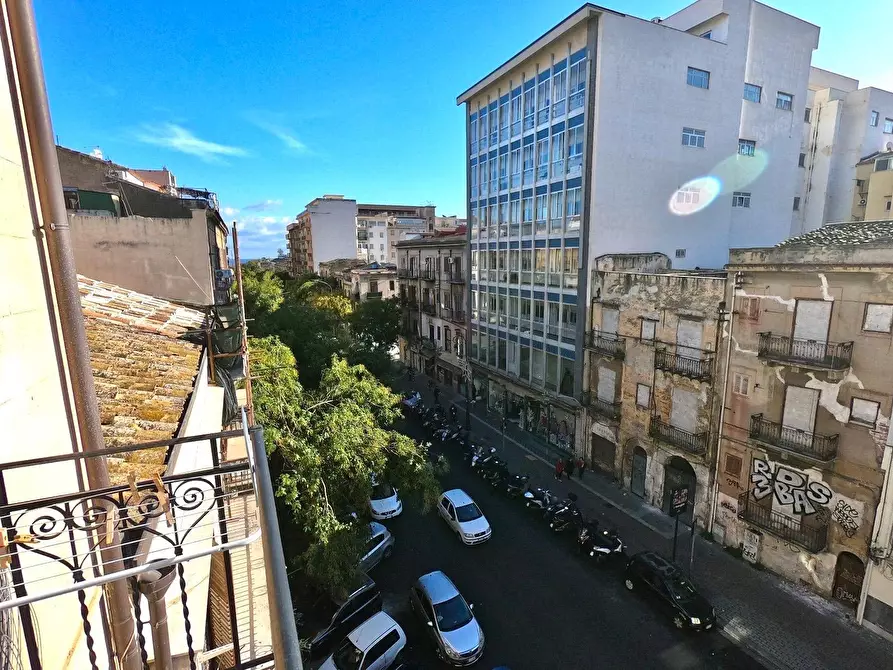 Immagine 11 di Appartamento in vendita  in Via Lincoln 199 a Palermo