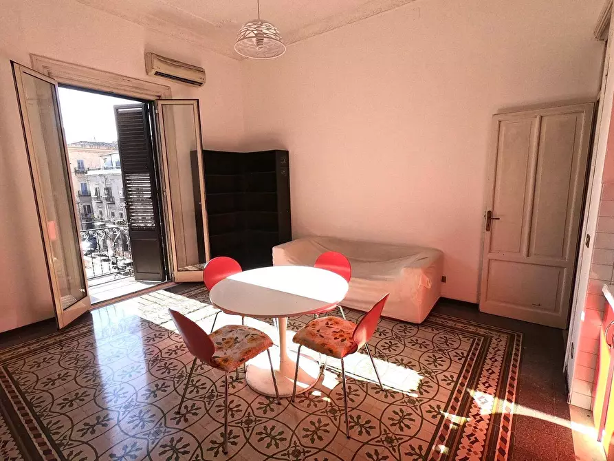 Immagine 2 di Appartamento in vendita  in Via Lincoln 199 a Palermo
