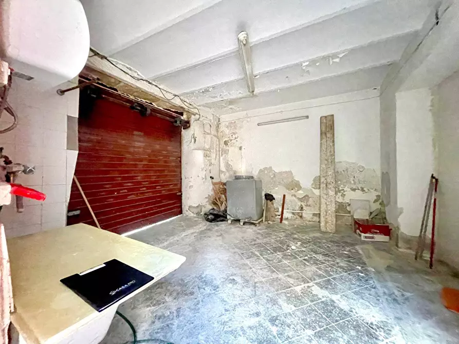 Immagine 5 di Appartamento in vendita  in Via Delle Case Nuove 41 a Palermo