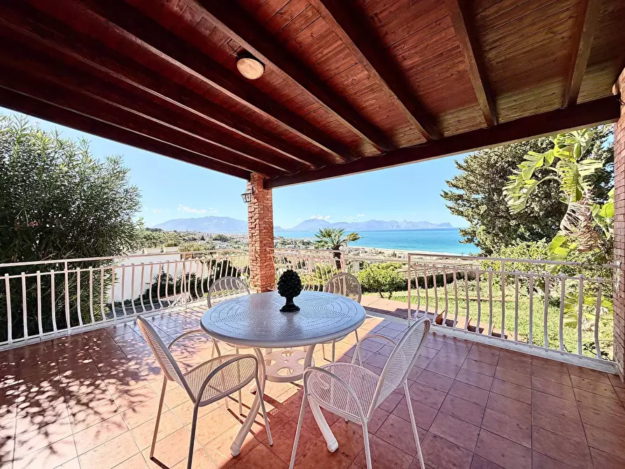 Immagine 1 di Villa in affitto  a Balestrate