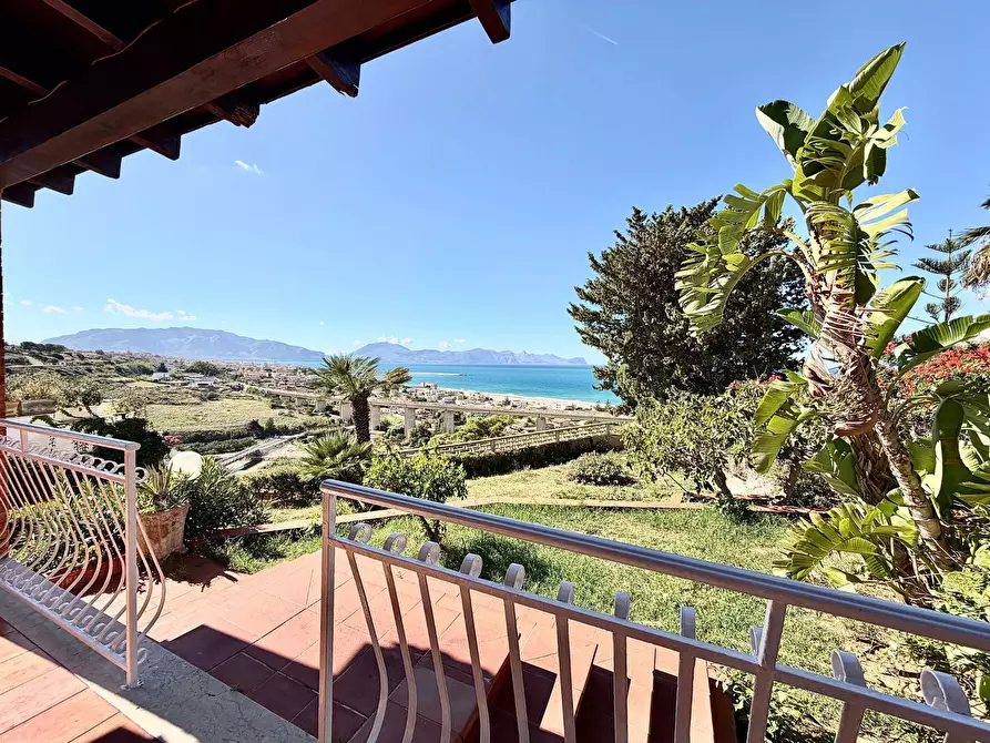 Immagine 5 di Villa in affitto  a Balestrate