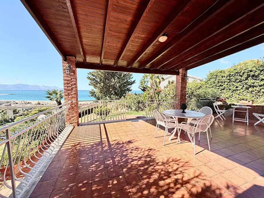 Immagine 3 di Villa in affitto  a Balestrate