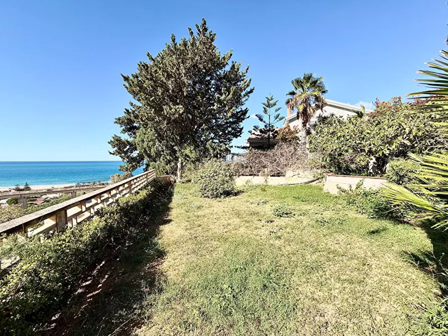 Immagine 28 di Villa in affitto  a Balestrate