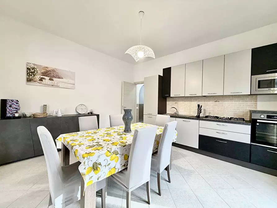 Immagine 1 di Appartamento in vendita  a Balestrate