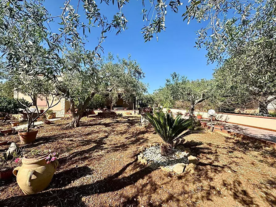 Immagine 41 di Villa in vendita  in Via Calaporro 18 a Terrasini