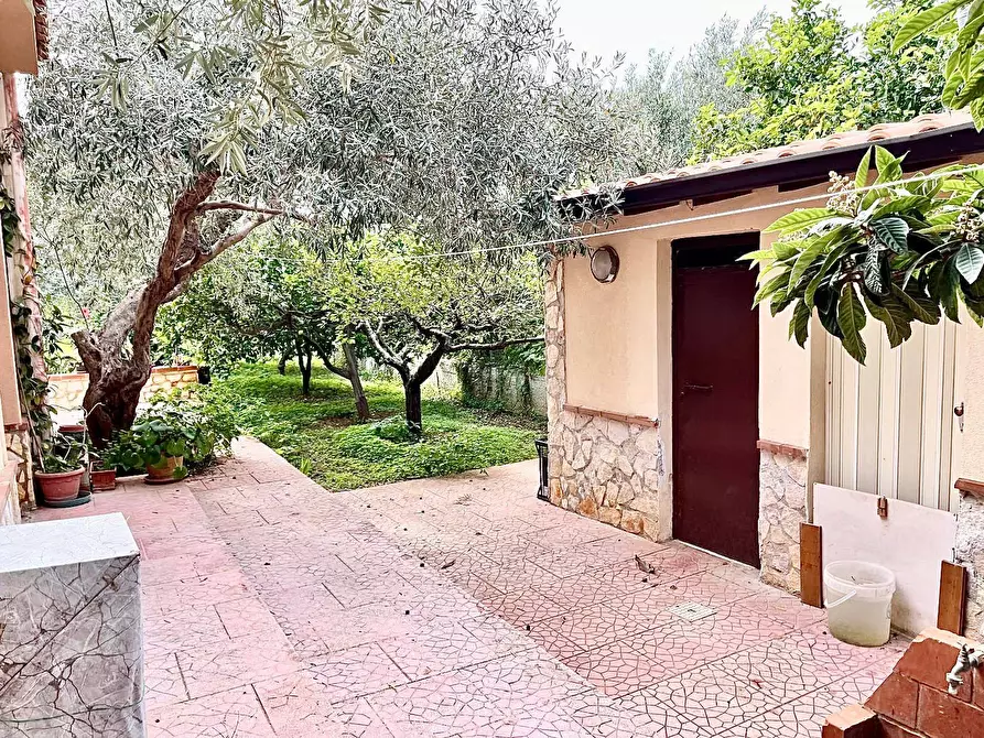 Immagine 35 di Villa in vendita  in Via Calaporro 18 a Terrasini