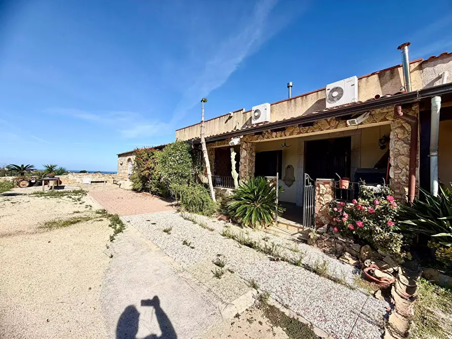 Immagine 2 di Villetta a schiera in vendita  in Contrada Giudeo a Balestrate