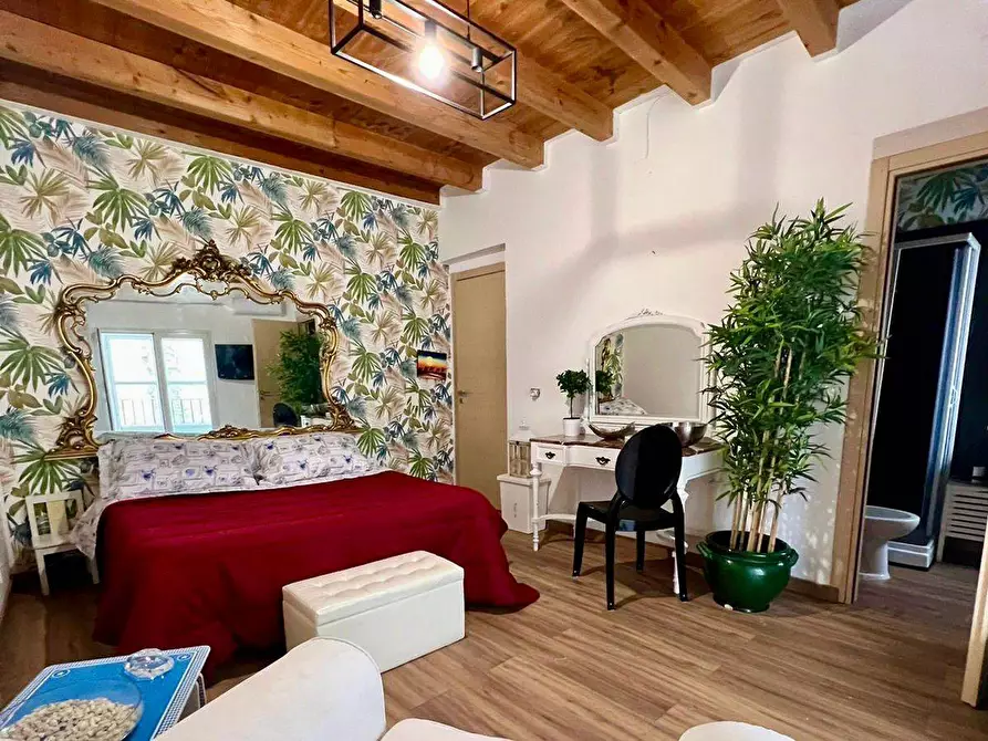 Immagine 1 di Appartamento in vendita  in Via Cassari 87 a Palermo