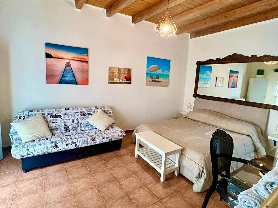 Immagine 2 di Appartamento in vendita  in Via Cassari 87 a Palermo