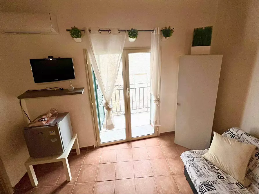 Immagine 9 di Appartamento in vendita  in Via Cassari 87 a Palermo