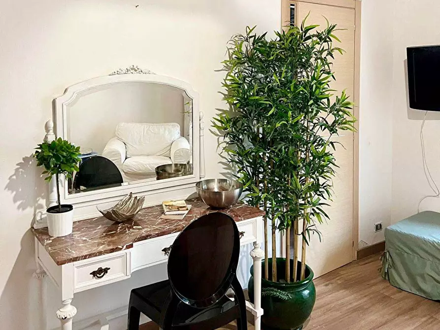 Immagine 11 di Appartamento in vendita  in Via Cassari 87 a Palermo