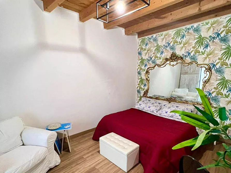 Immagine 34 di Appartamento in vendita  in Via Cassari 87 a Palermo