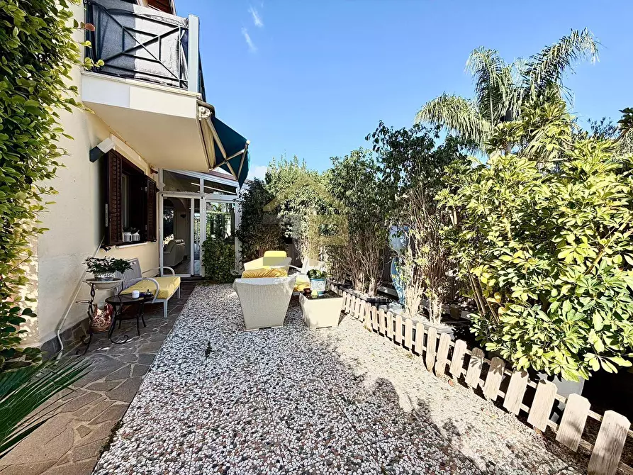 Immagine 32 di Villa in vendita  in Via Del Pistacchio 6 a Carini