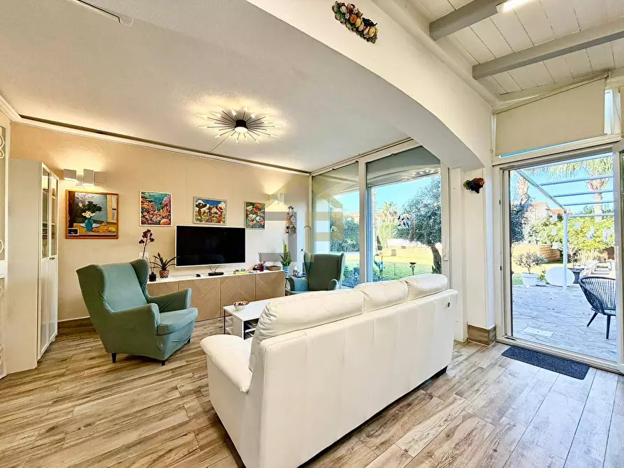 Immagine 29 di Villa in vendita  in Via Del Pistacchio 6 a Carini