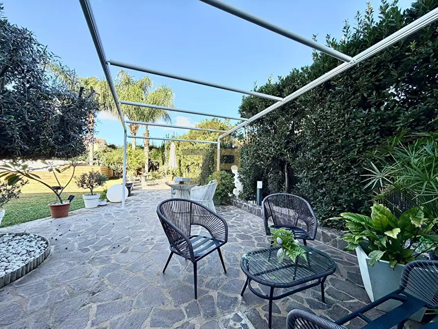 Immagine 35 di Villa in vendita  in Via Del Pistacchio 6 a Carini