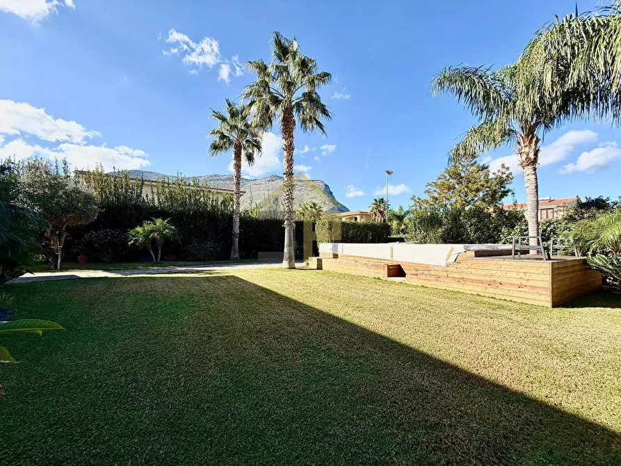 Immagine 38 di Villa in vendita  in Via Del Pistacchio 6 a Carini