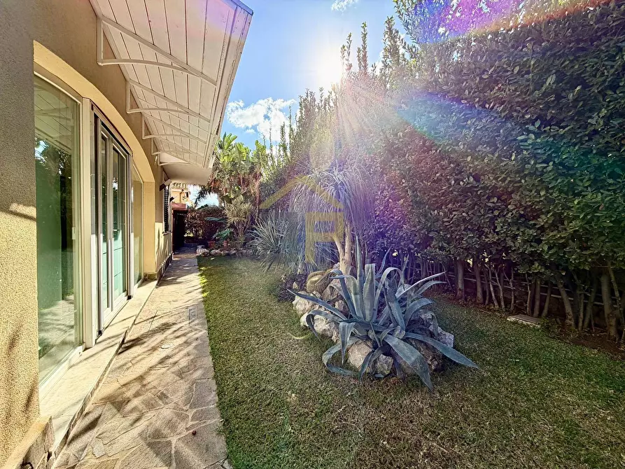 Immagine 7 di Villa in vendita  in Via Del Pistacchio 6 a Carini