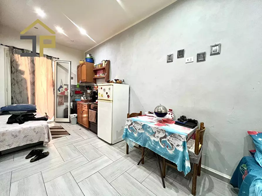 Immagine 3 di Appartamento in vendita  in Vicolo La Rocca Alle Case Nuove 4 a Palermo