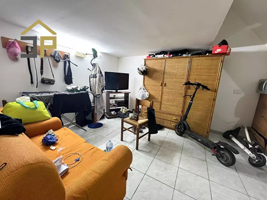 Immagine 2 di Appartamento in vendita  in Vicolo La Rocca Alle Case Nuove a Palermo