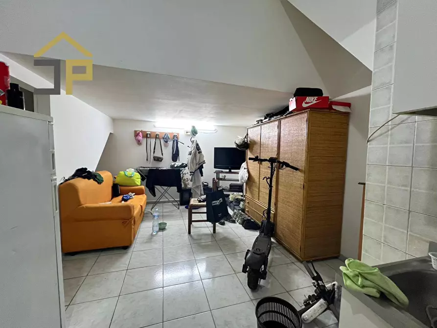 Immagine 3 di Appartamento in vendita  in Vicolo La Rocca Alle Case Nuove a Palermo