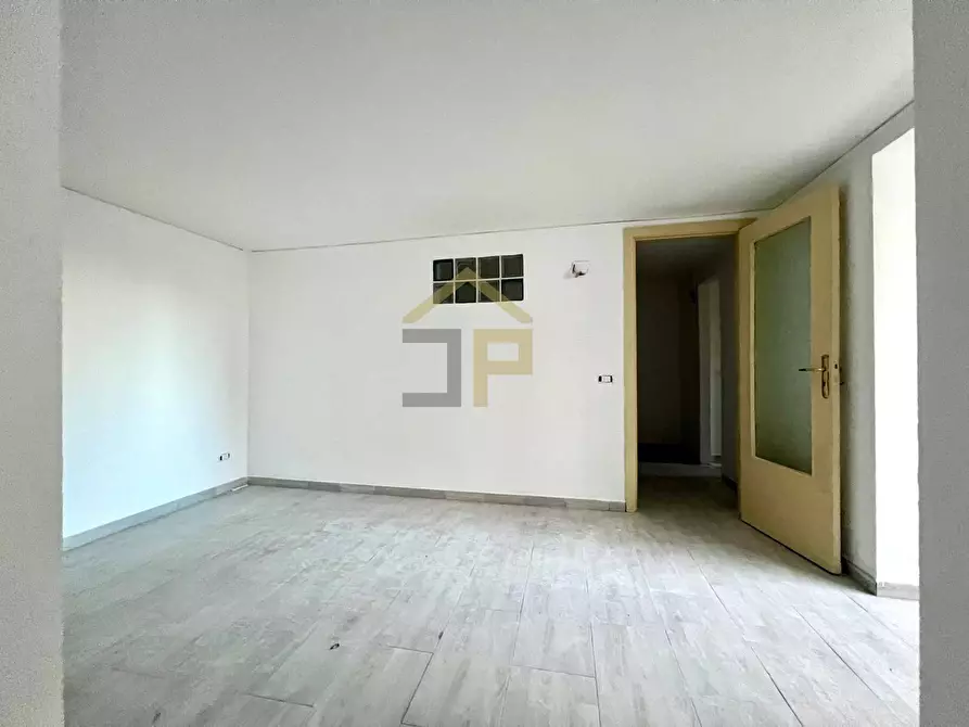 Immagine 6 di Appartamento in vendita  in Corso dei Mille 6 a Palermo