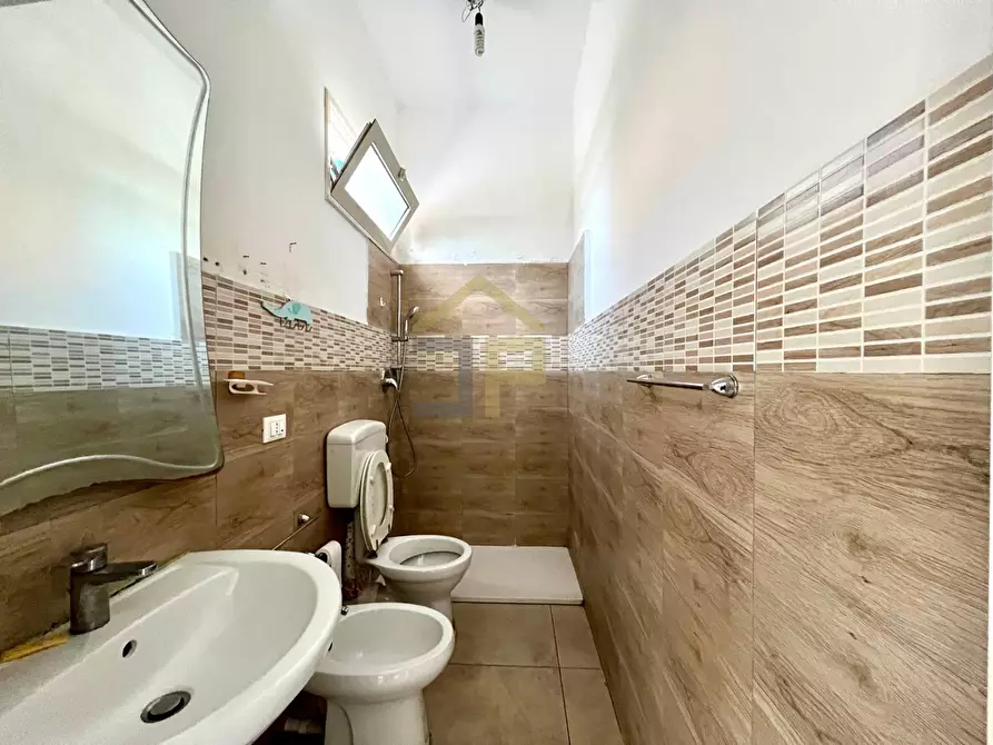 Immagine 24 di Appartamento in vendita  in Corso dei Mille 6 a Palermo