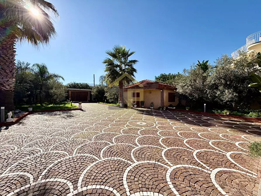 Immagine 7 di Villa in vendita  in Via Cristoforo Colombo a Carini