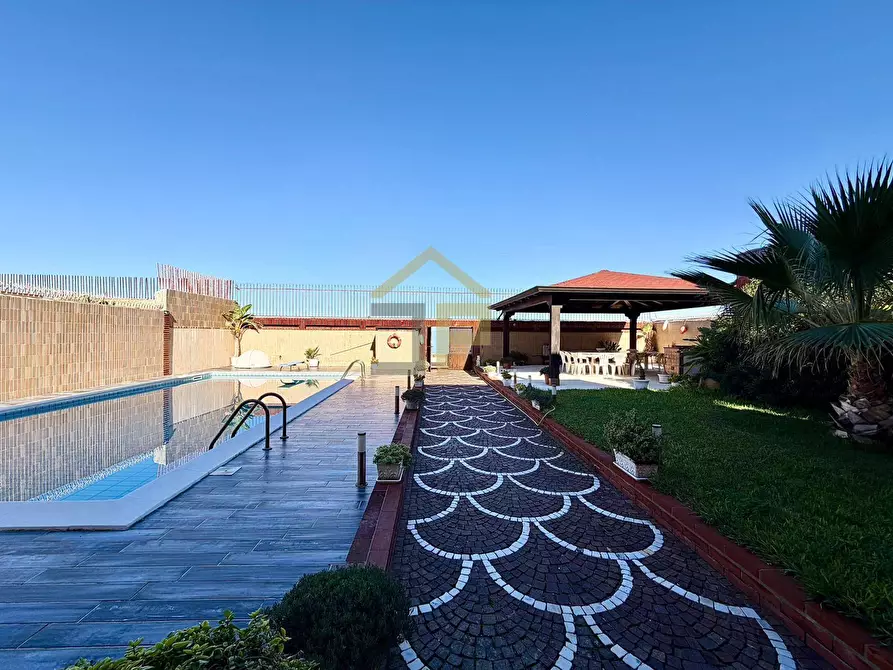 Immagine 12 di Villa in vendita  in Via Cristoforo Colombo a Carini